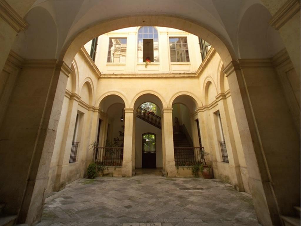 B&B L'Orangerie D'Epoque 莱切 外观 照片